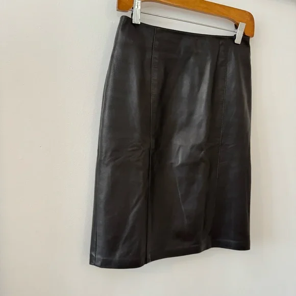 Pre-Loved DANIER Genuine Pencil Black Leather Skirt - Size 4 US - Picture 11 of 16